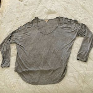 Light weight long sleeve loose fit top